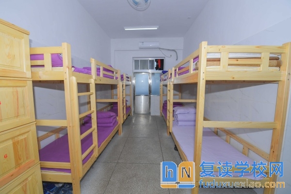 浏阳市新翰高级中学收费标准