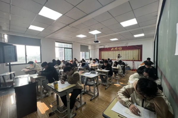 2026年湖南单招复读培训班招生简章
