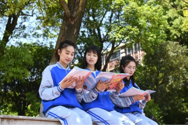 长沙思沁高级中学2025年高考复读招生简章