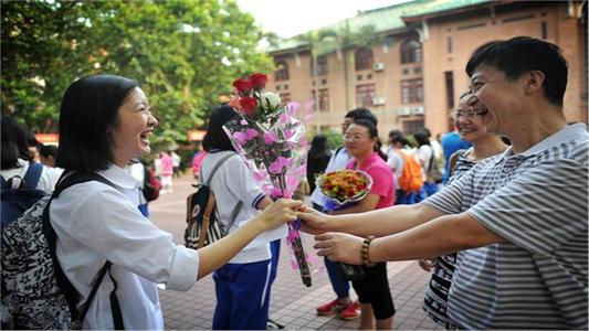 中国高考历史最高分是多少(满分750他考了749，现状令人诧异)